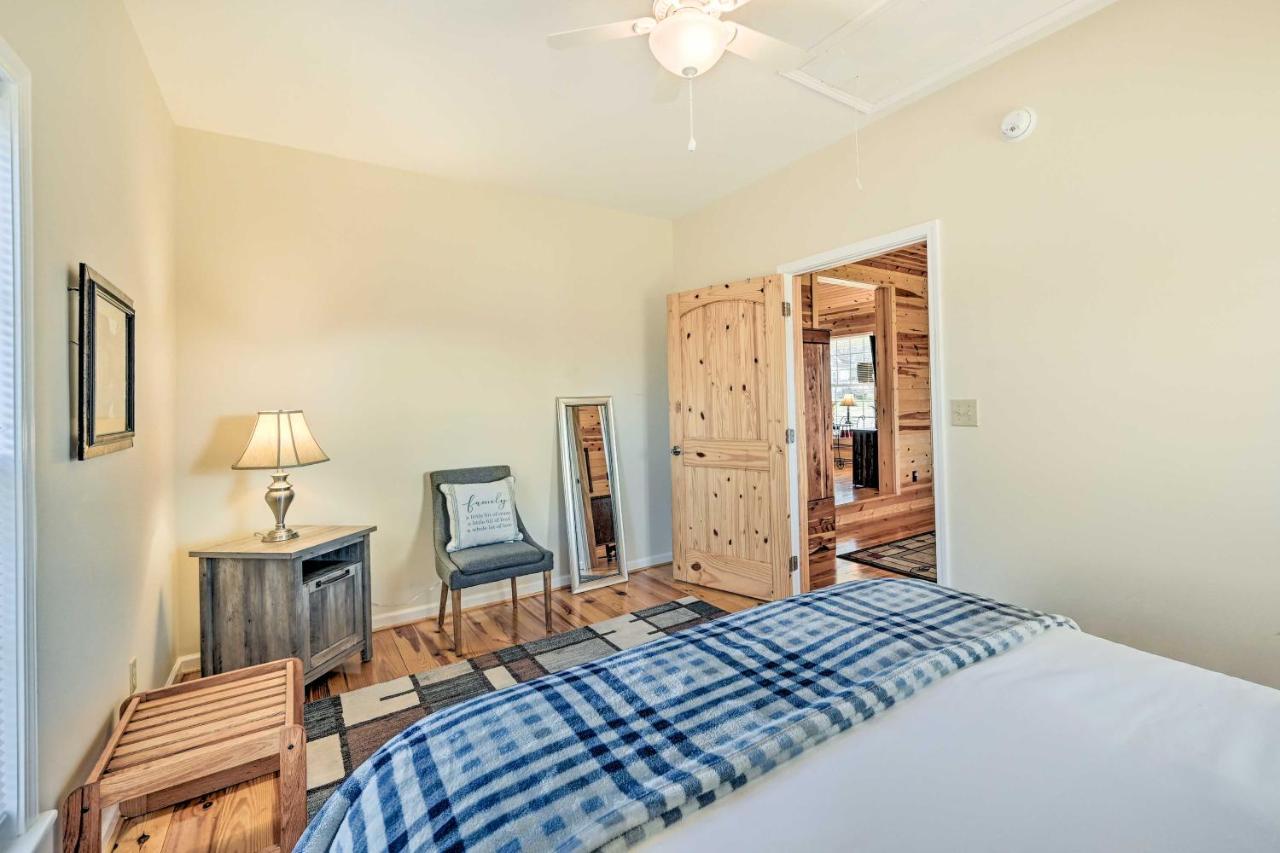 Breathtaking Elkin Getaway With Vineyard Views! Villa Kültér fotó