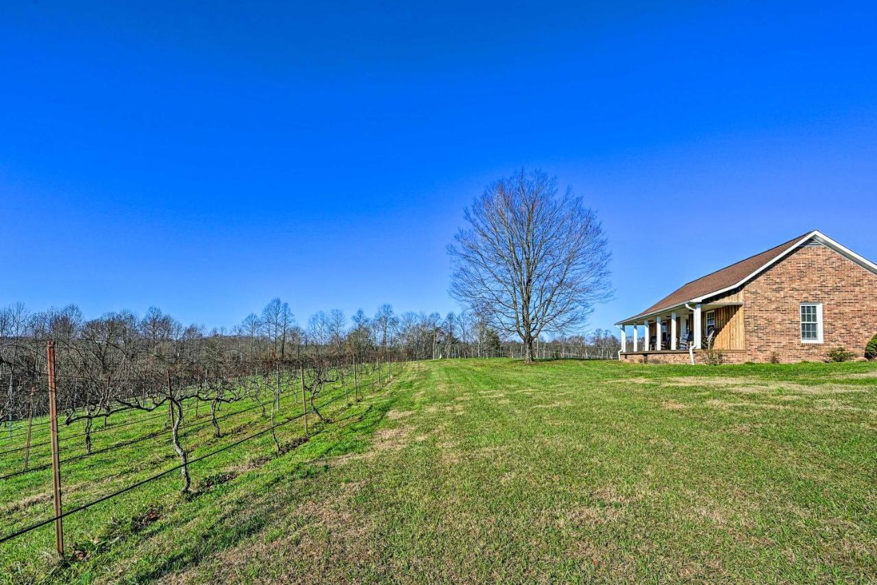 Breathtaking Elkin Getaway With Vineyard Views! Villa Kültér fotó