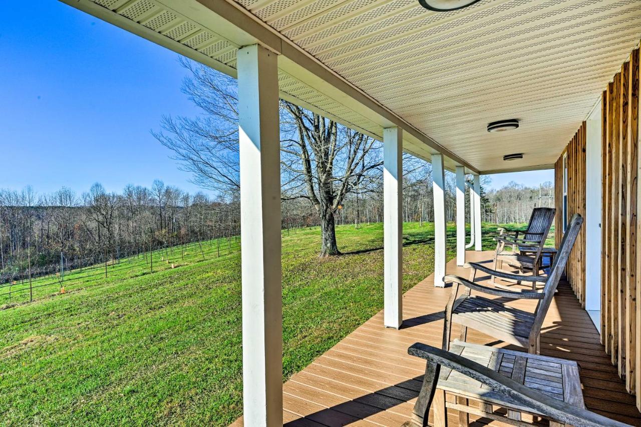 Breathtaking Elkin Getaway With Vineyard Views! Villa Kültér fotó
